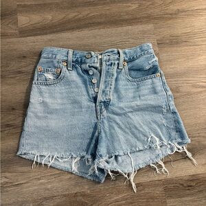 Levi Ribcage Shorts